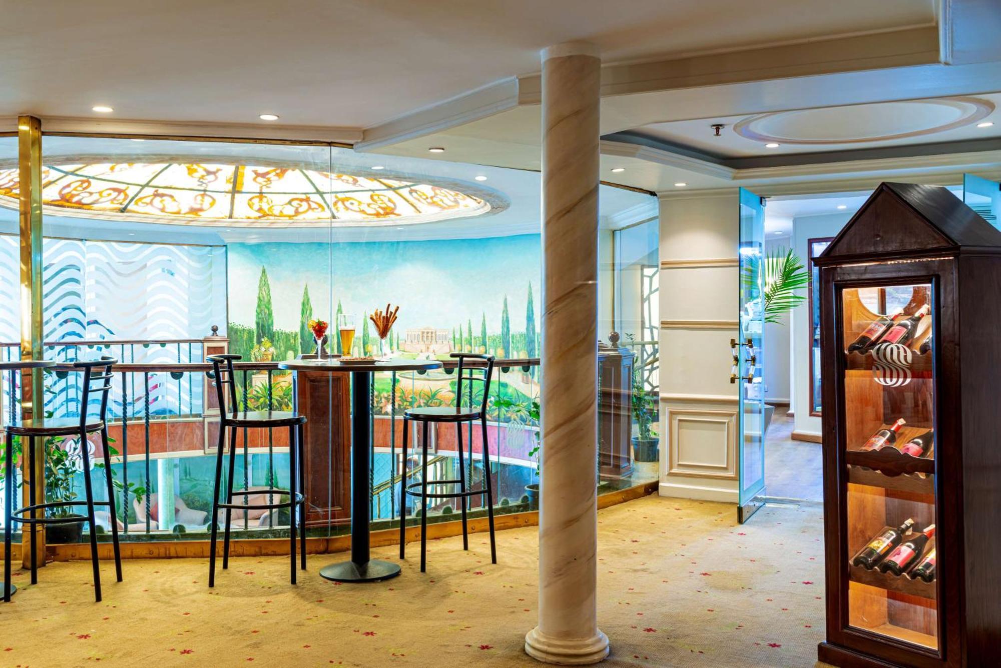 Hotel Sonesta Moon Goddess Cruise - From Aswan To Luxor - 03 & 07 Nights Every Friday Zewnętrze zdjęcie